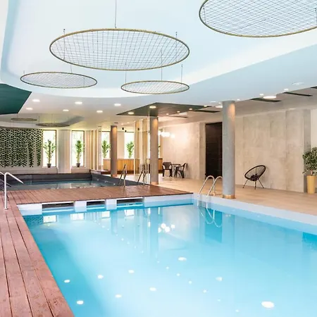 Sudecki & קרפאז'