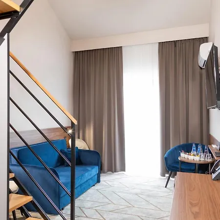 Sudecki & Отель *